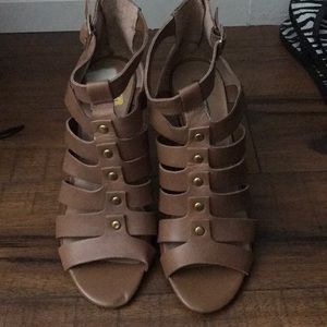 Audrey Brooke Jasmine Brown Heel